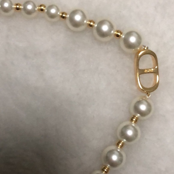 Authentic Dior Christian CD Logo Gold tone bracelet - Picture 4 of 5